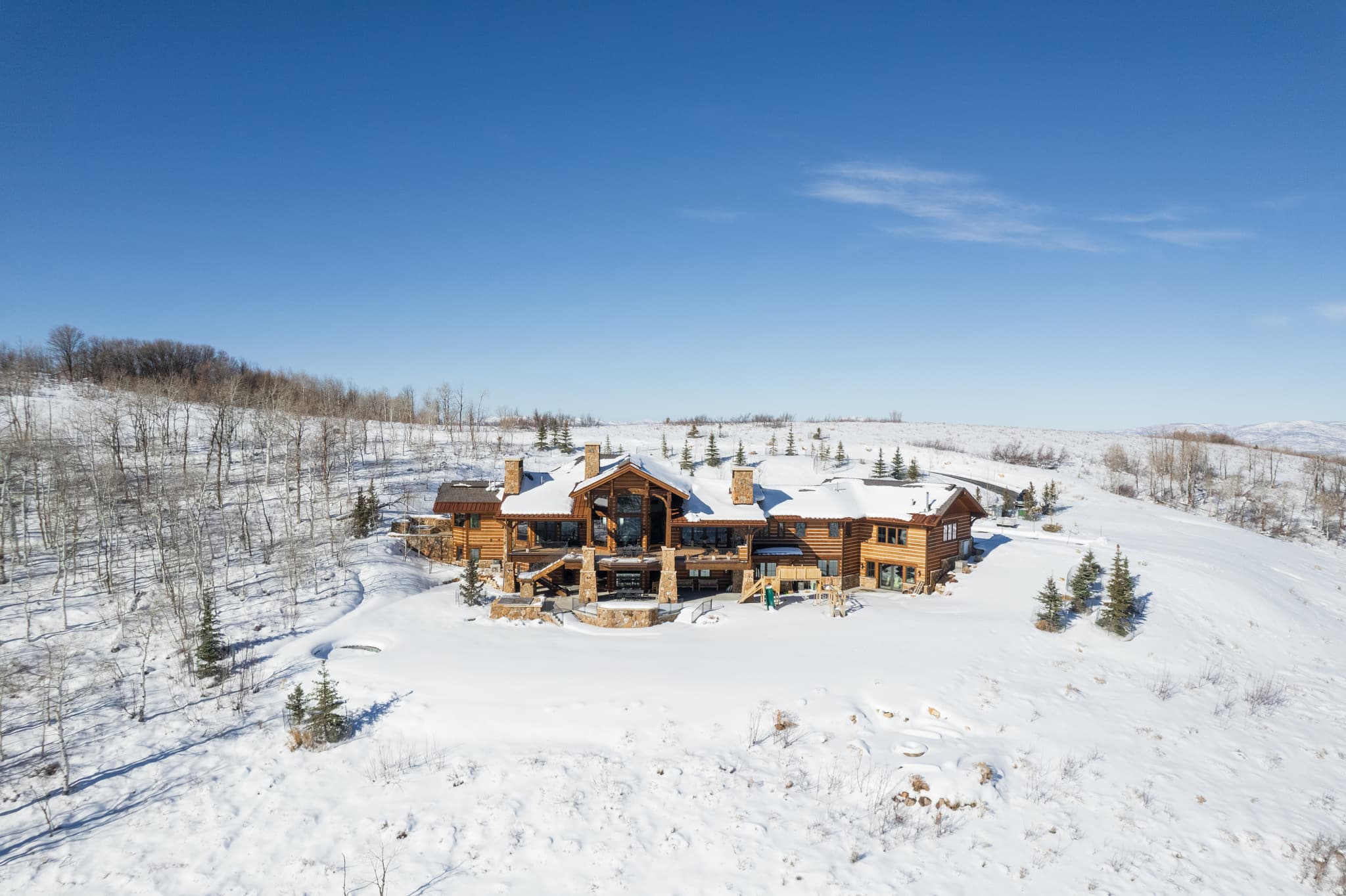 Estate, Scale, and Retreat